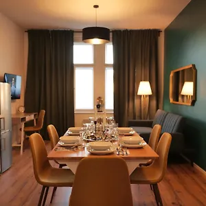 Royal Square View Apartment